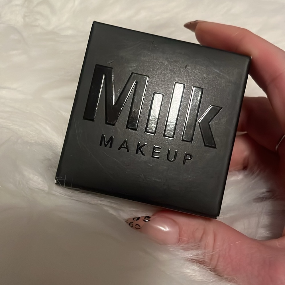 Brand new milk makeup pore eclipse setting powder in translucent very deep
